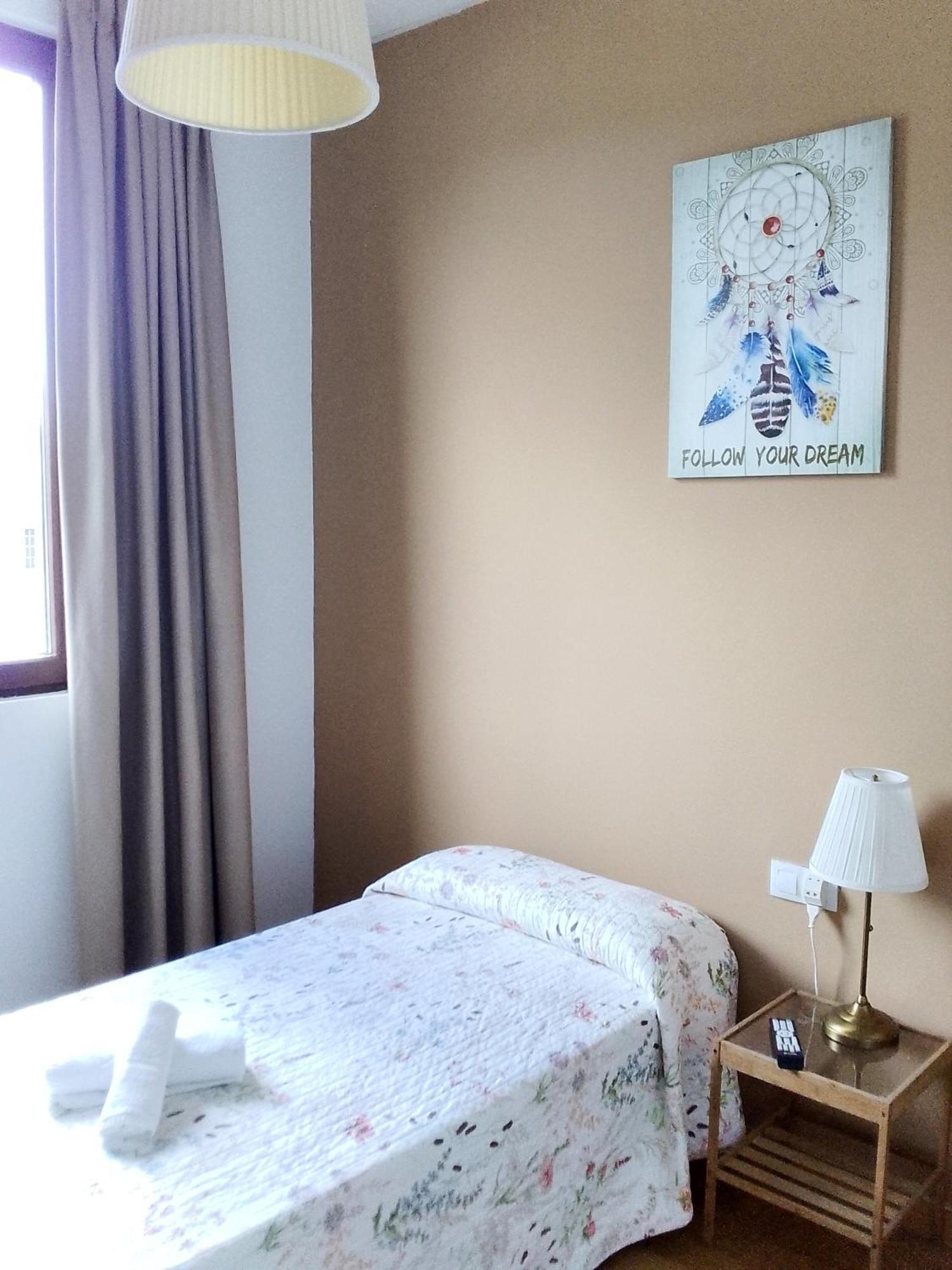 Albergue San Lazaro Sarria Luaran gambar