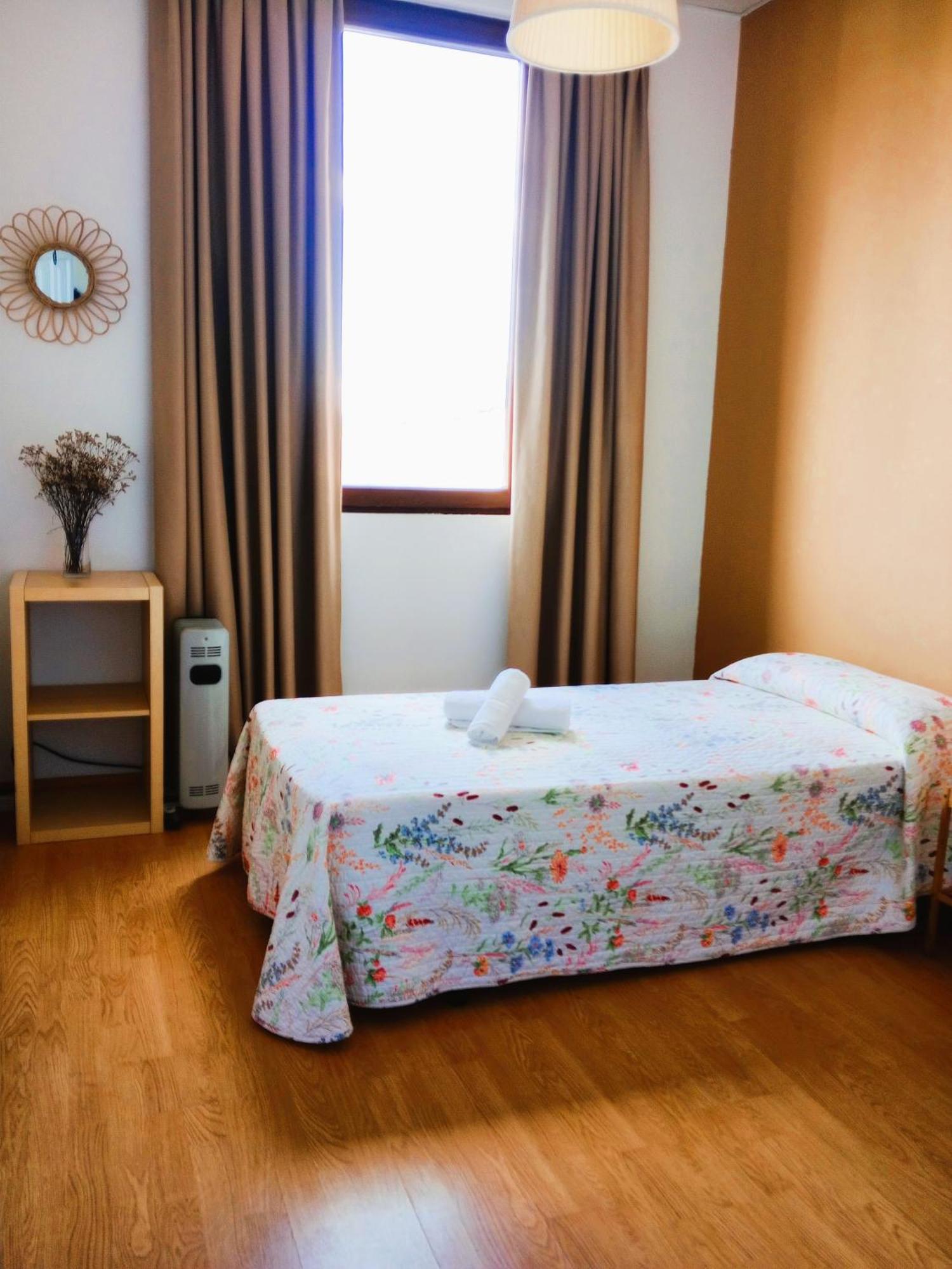 Albergue San Lazaro Sarria Luaran gambar