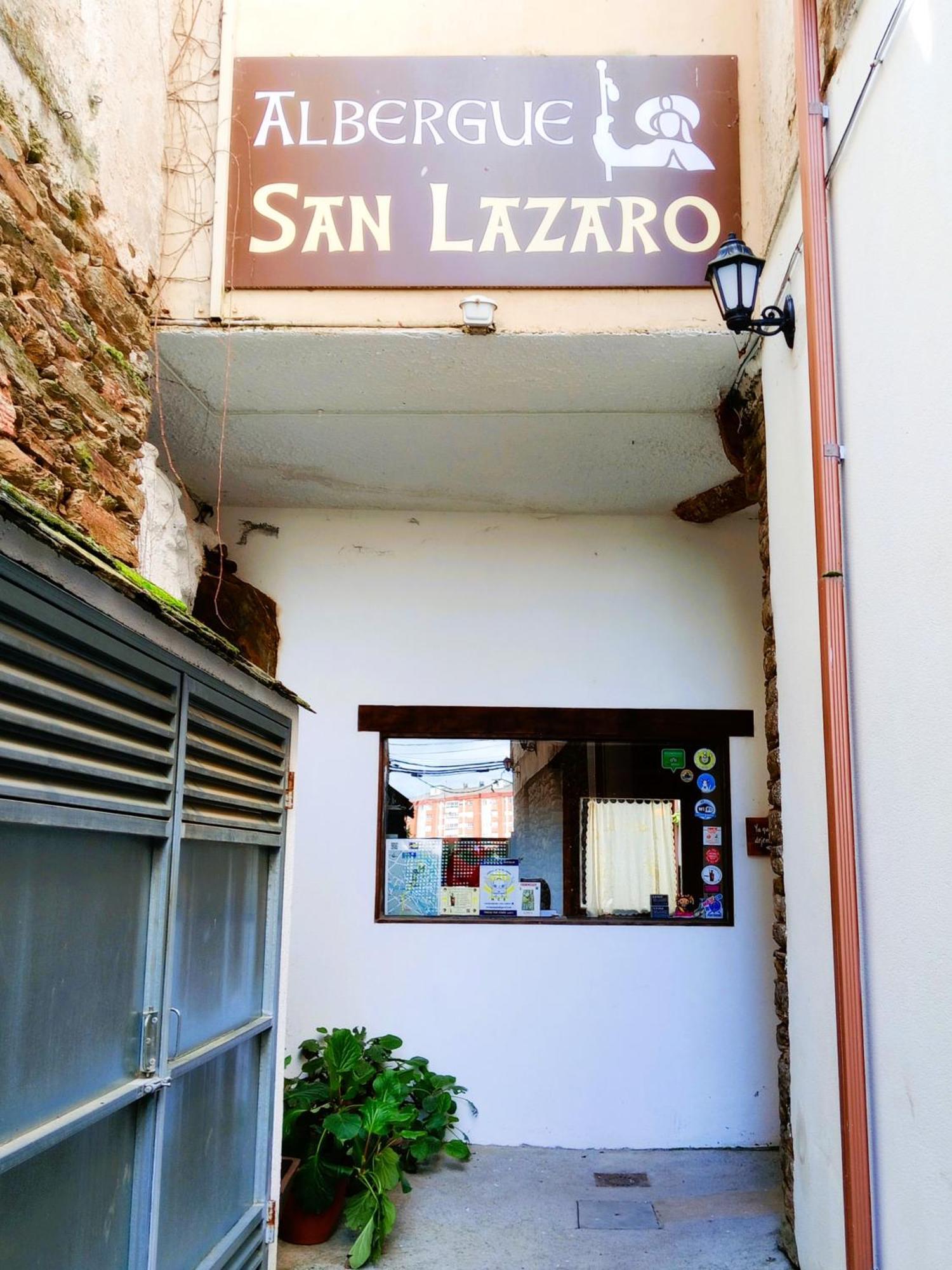 Albergue San Lazaro Sarria Luaran gambar
