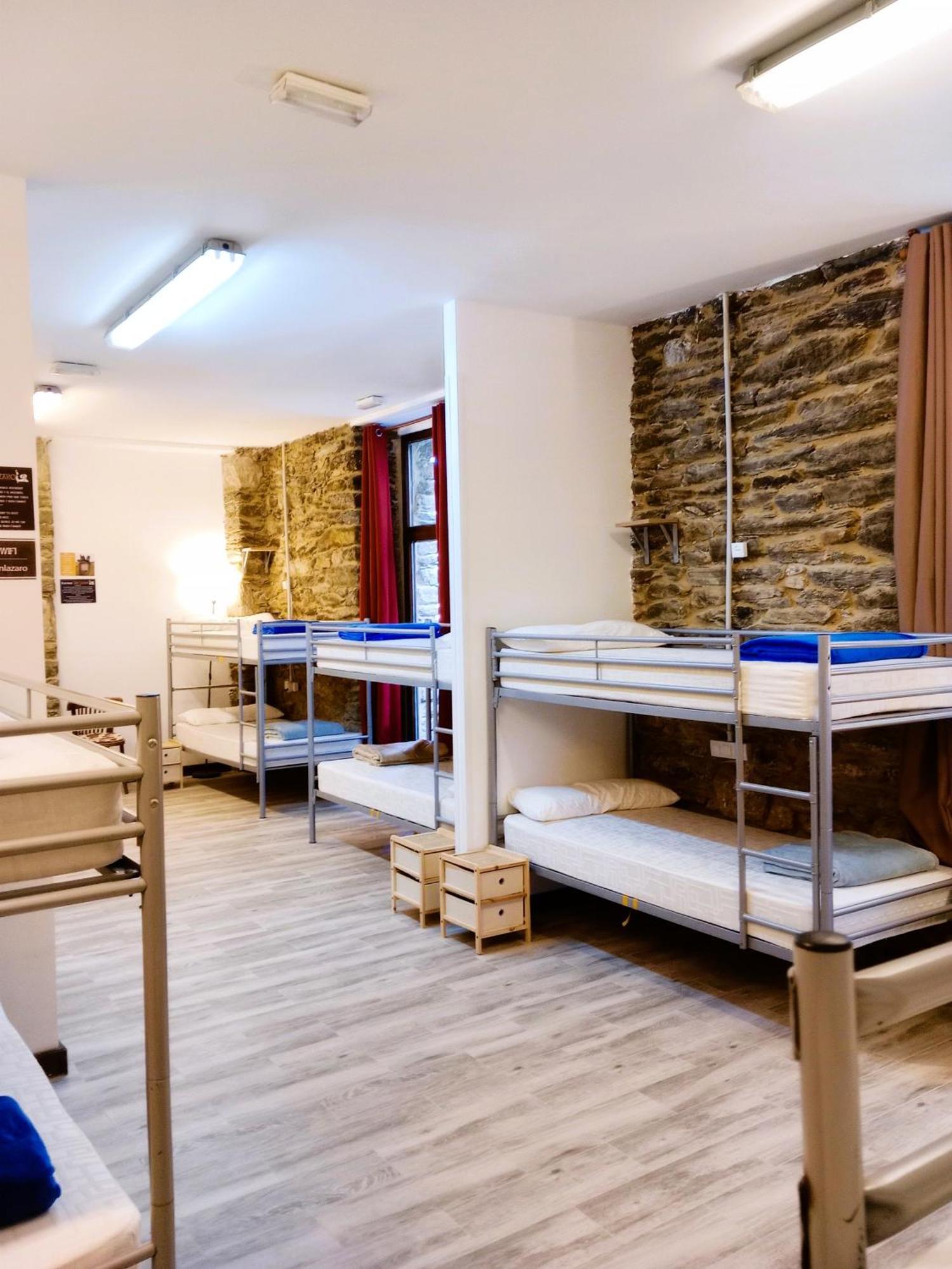 Albergue San Lazaro Sarria Luaran gambar