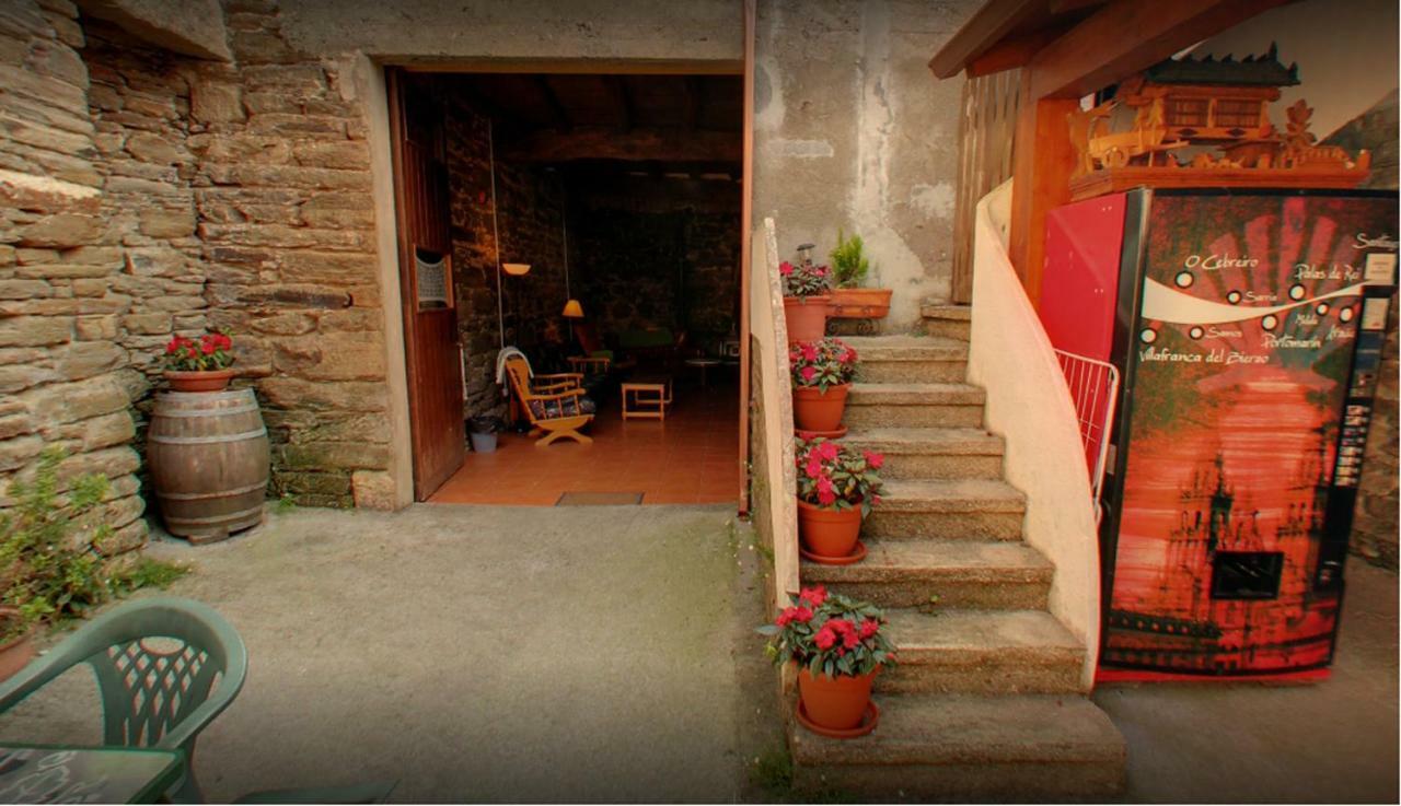 Albergue San Lazaro Sarria Luaran gambar