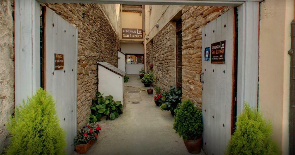 Albergue San Lazaro Sarria Luaran gambar